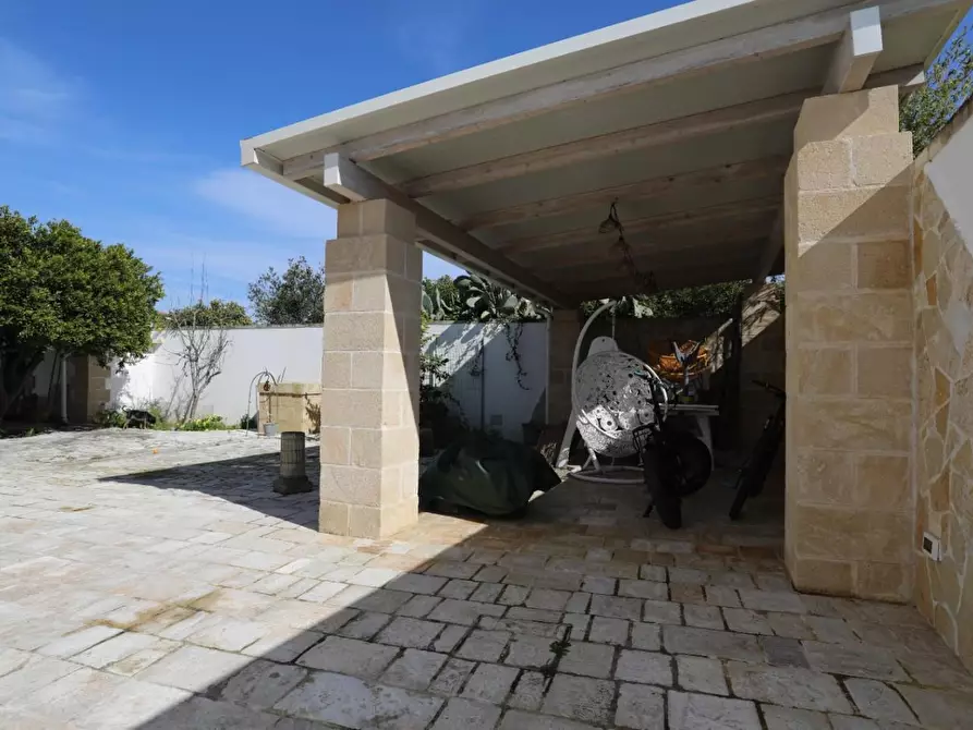 Immagine 42 di Villa in vendita  a Calimera