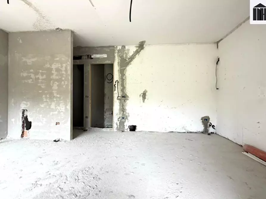 Immagine 10 di Appartamento in vendita  a Santa Croce Sull'arno