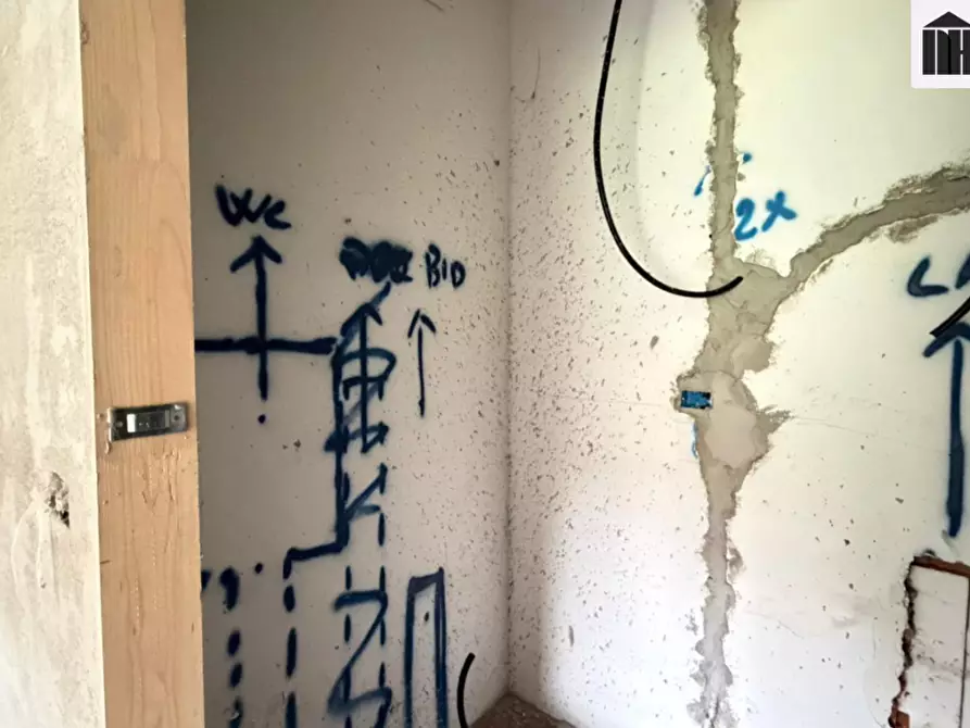 Immagine 13 di Appartamento in vendita  a Santa Croce Sull'arno