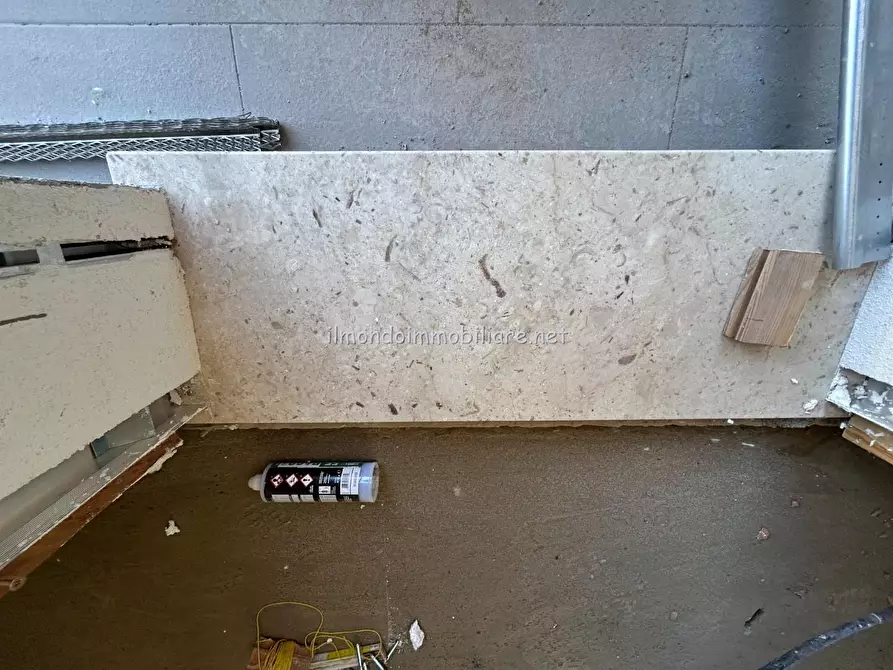 Immagine 27 di Appartamento in vendita  a Cecina