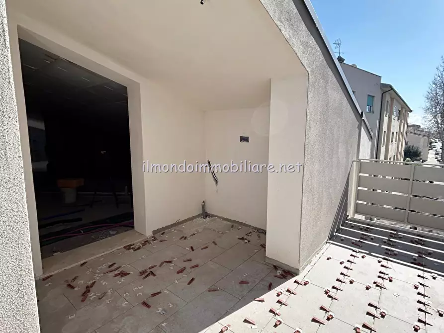 Immagine 18 di Appartamento in vendita  a Cecina