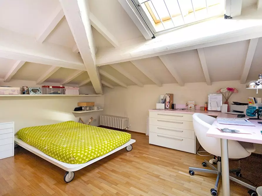 Immagine 20 di Villa in vendita  a Pisa