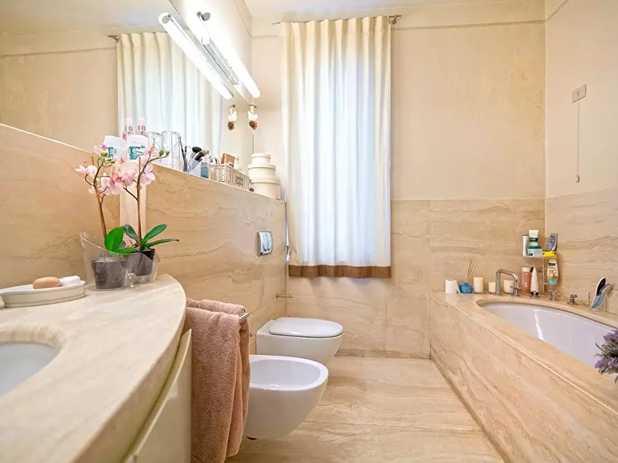 Immagine 17 di Villa in vendita  a Pisa