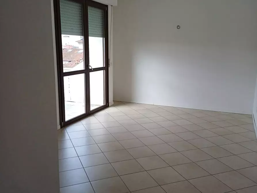 Immagine 5 di Mansarda in vendita  a Empoli