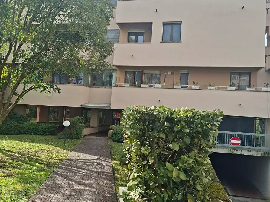 Immagine 6 di Appartamento in vendita  a Pisa