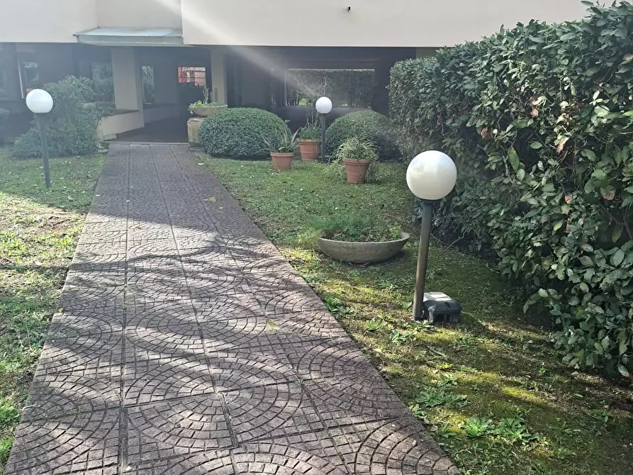 Immagine 1 di Appartamento in vendita  a Pisa