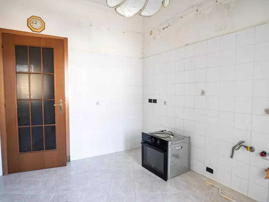 Immagine 20 di Appartamento in vendita  a Carrara