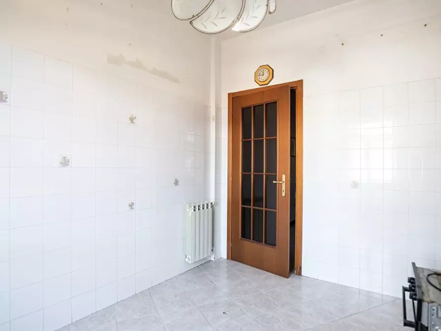 Immagine 23 di Appartamento in vendita  a Carrara