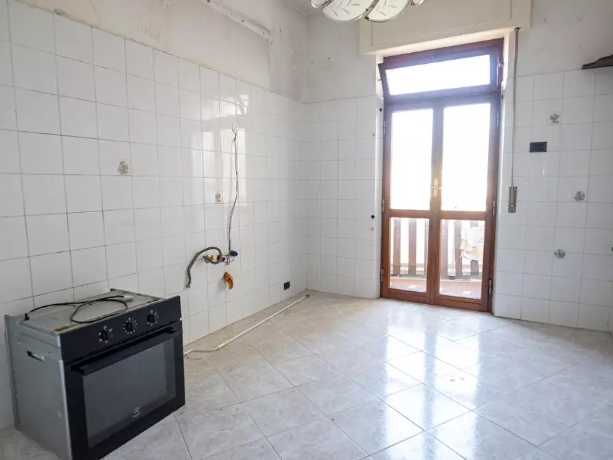 Immagine 15 di Appartamento in vendita  a Carrara