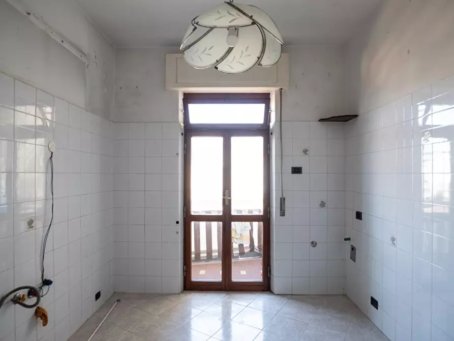 Immagine 4 di Appartamento in vendita  a Carrara