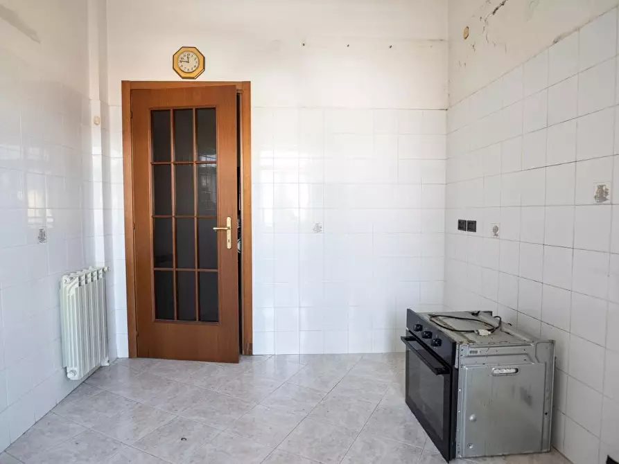 Immagine 22 di Appartamento in vendita  a Carrara