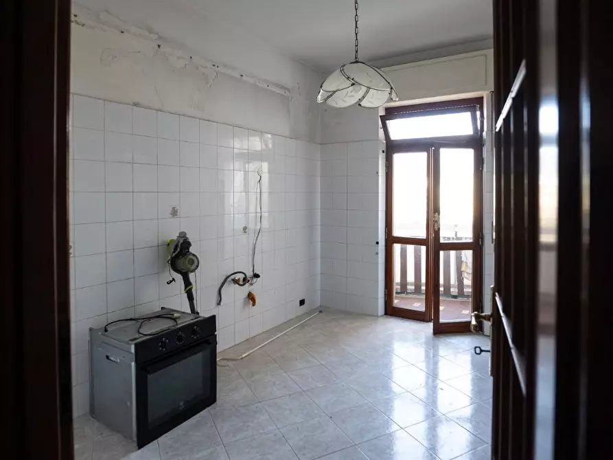 Immagine 5 di Appartamento in vendita  a Carrara