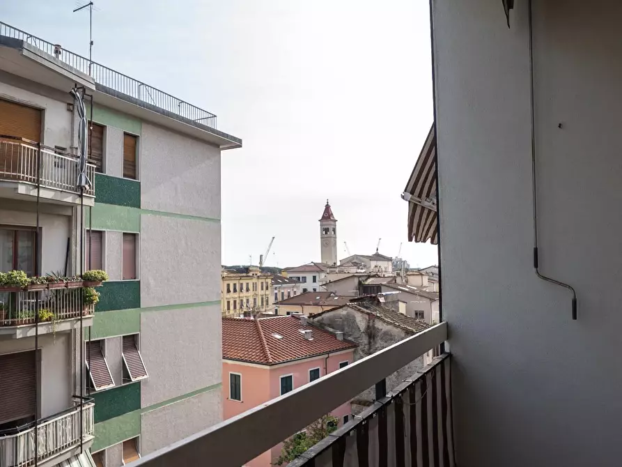 Immagine 27 di Appartamento in vendita  a Carrara