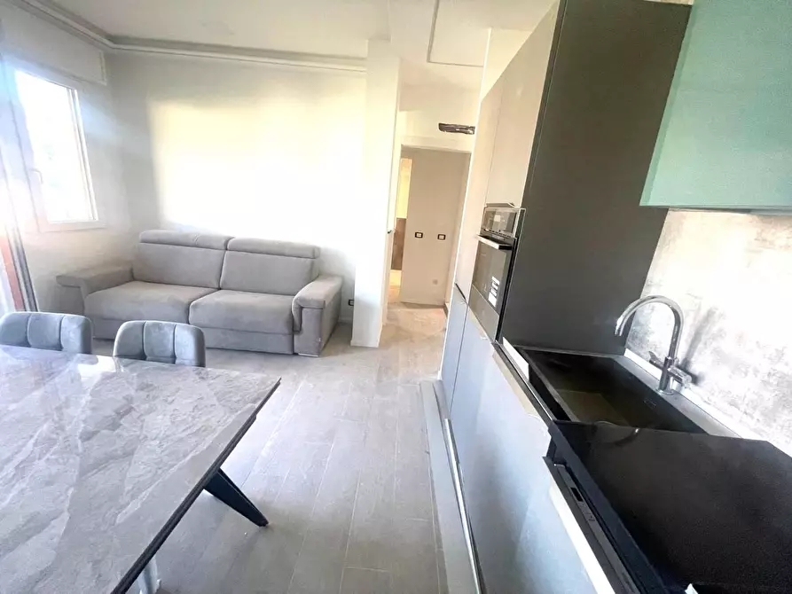 Immagine 20 di Appartamento in vendita  a Massa