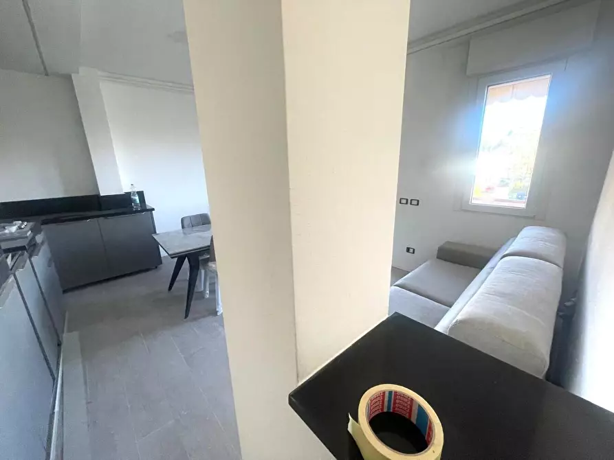 Immagine 12 di Appartamento in vendita  a Massa