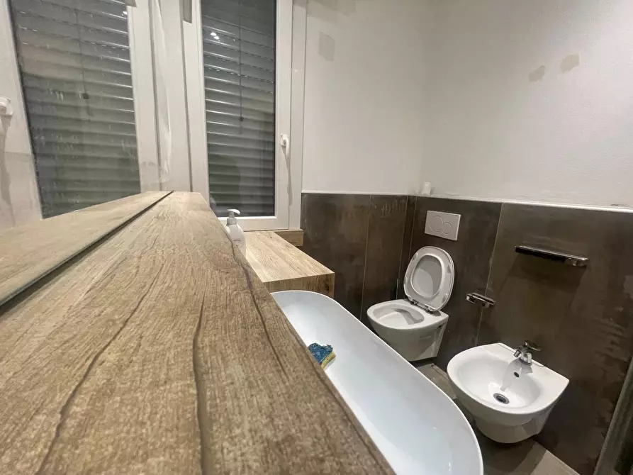 Immagine 43 di Appartamento in vendita  a Massa