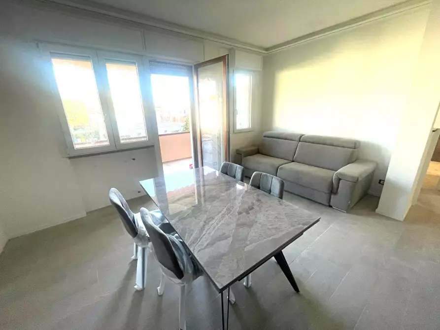 Immagine 21 di Appartamento in vendita  a Massa