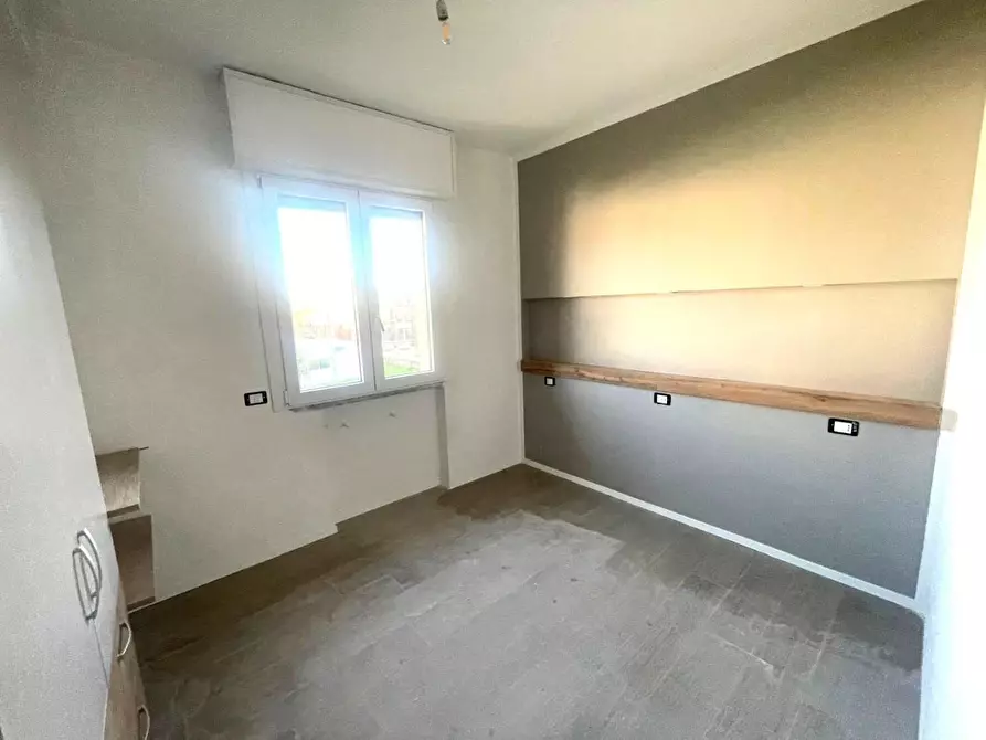 Immagine 33 di Appartamento in vendita  a Massa