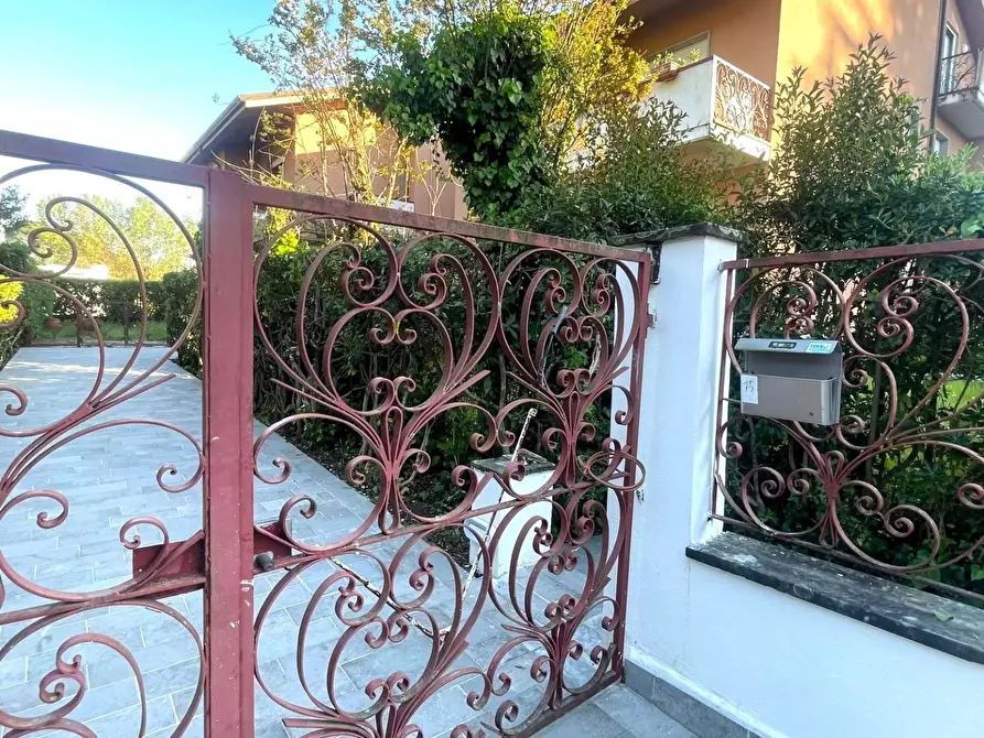 Immagine 8 di Appartamento in vendita  a Massa