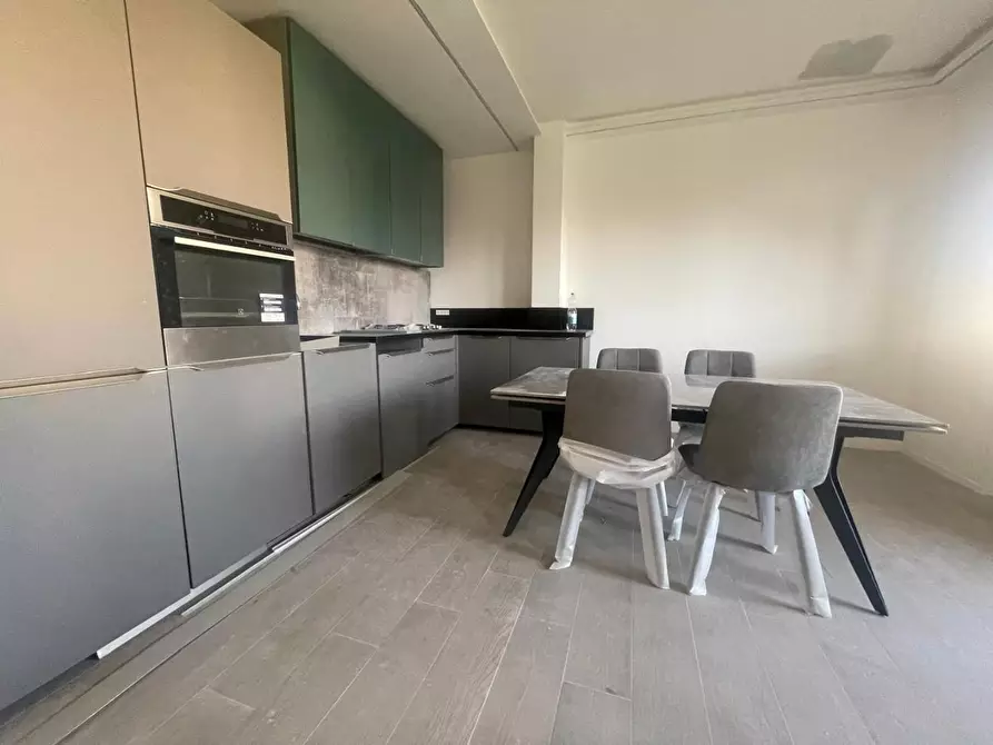 Immagine 5 di Appartamento in vendita  a Massa