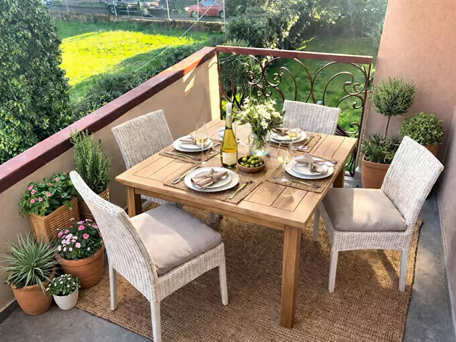 Immagine 18 di Appartamento in vendita  a Massa