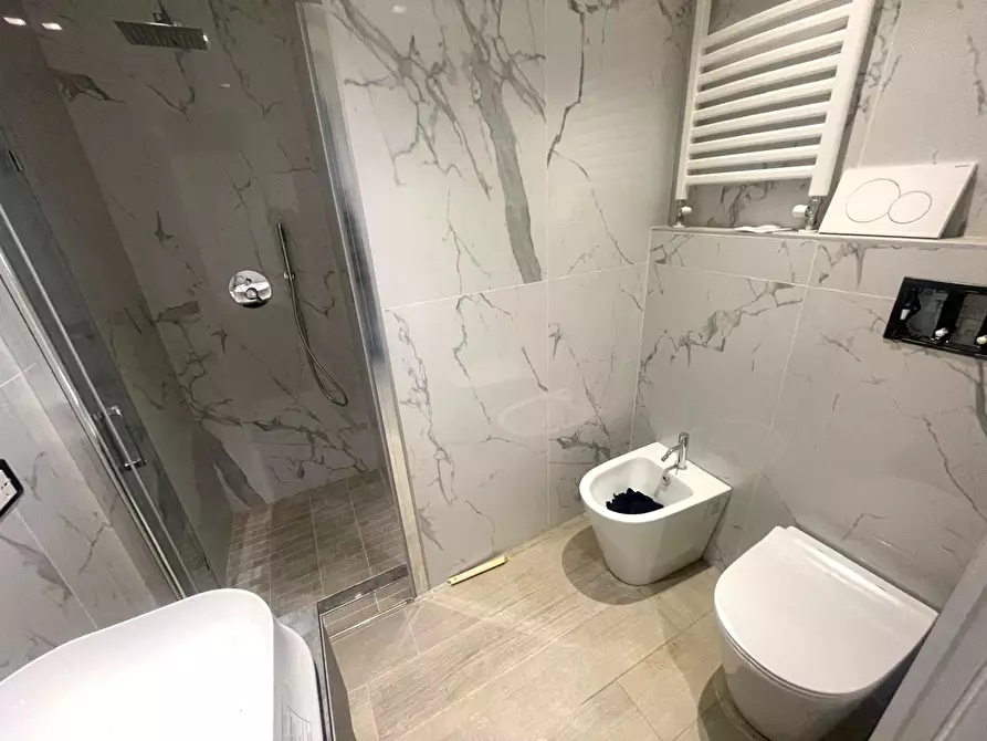 Immagine 24 di Appartamento in vendita  a Massa