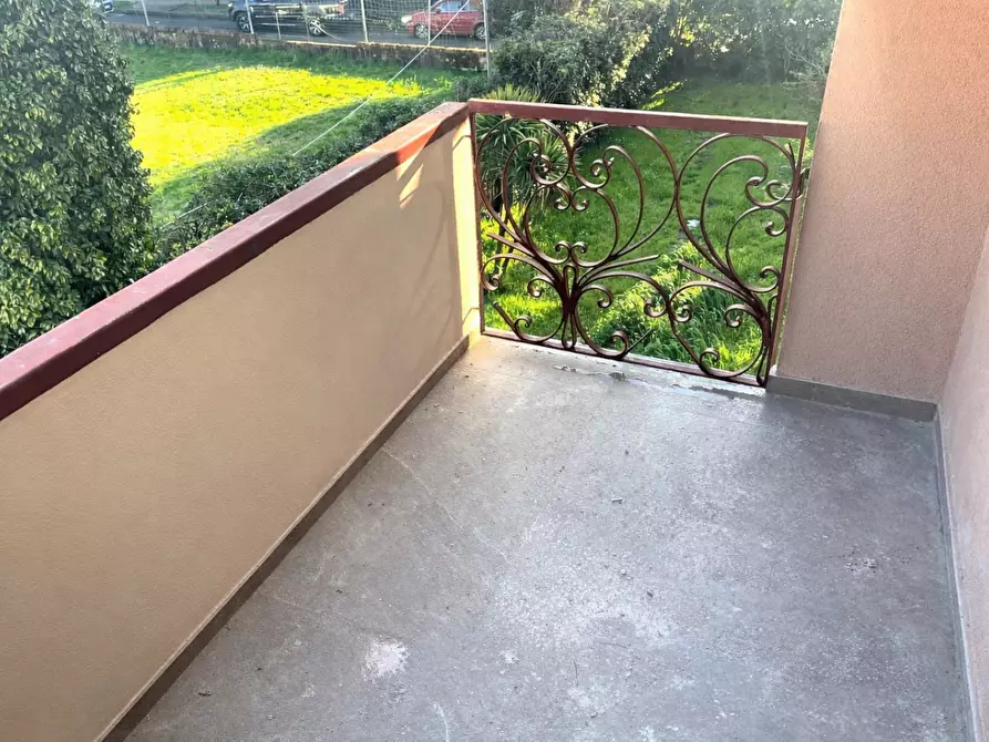 Immagine 17 di Appartamento in vendita  a Massa