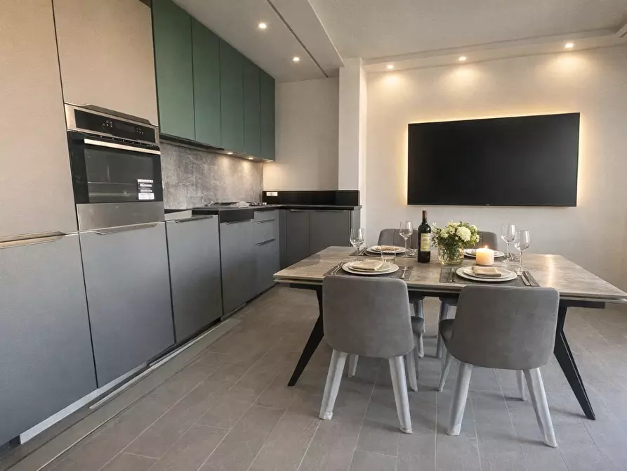 Immagine 6 di Appartamento in vendita  a Massa