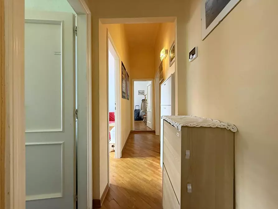 Immagine 7 di Appartamento in vendita  a Siena