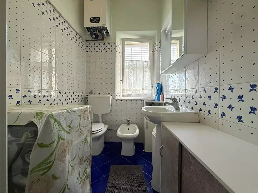 Immagine 13 di Appartamento in vendita  a Siena