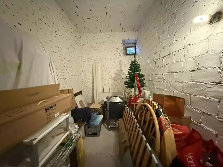 Immagine 17 di Appartamento in vendita  a Siena