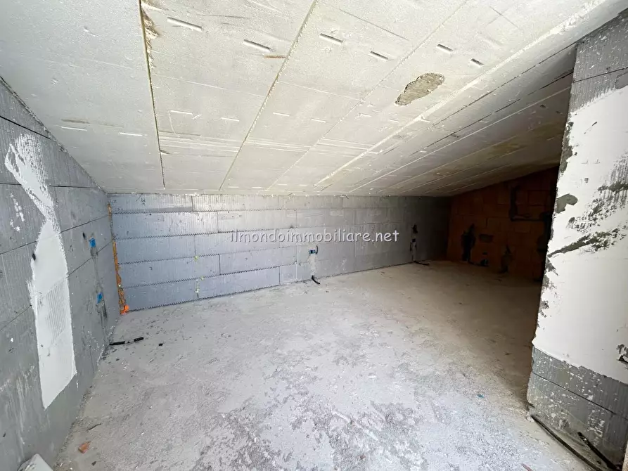 Immagine 41 di Appartamento in vendita  a Cecina