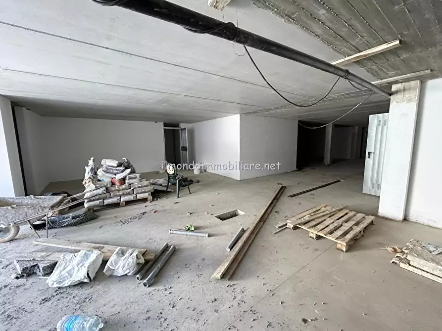 Immagine 49 di Appartamento in vendita  a Cecina