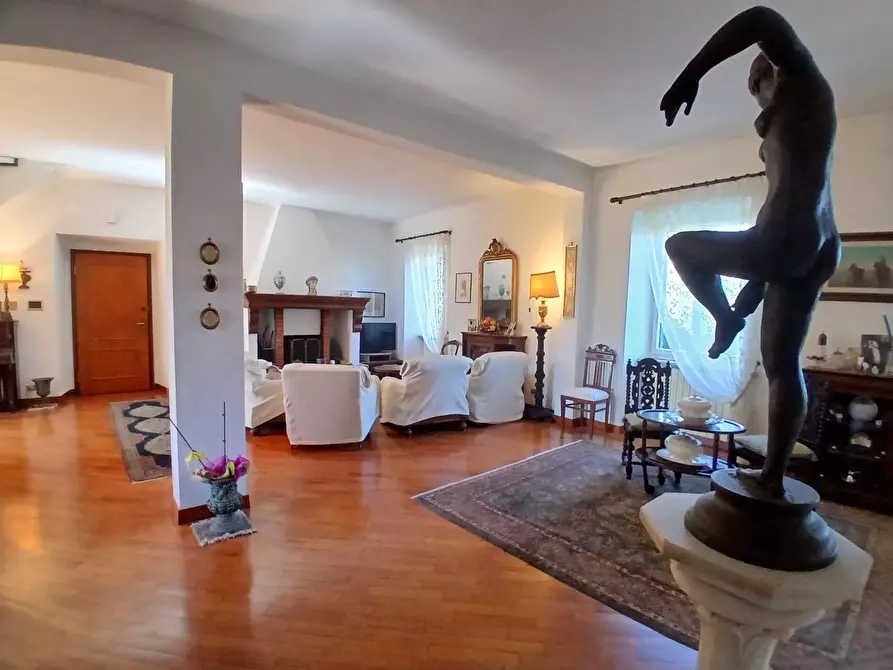 Immagine 10 di Mansarda in vendita  a Livorno