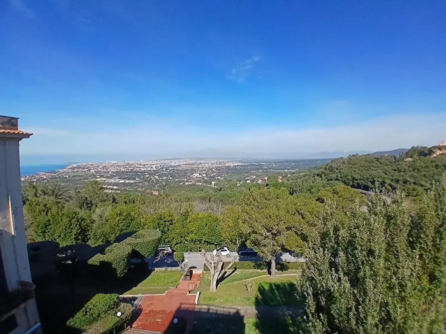 Immagine 3 di Mansarda in vendita  a Livorno