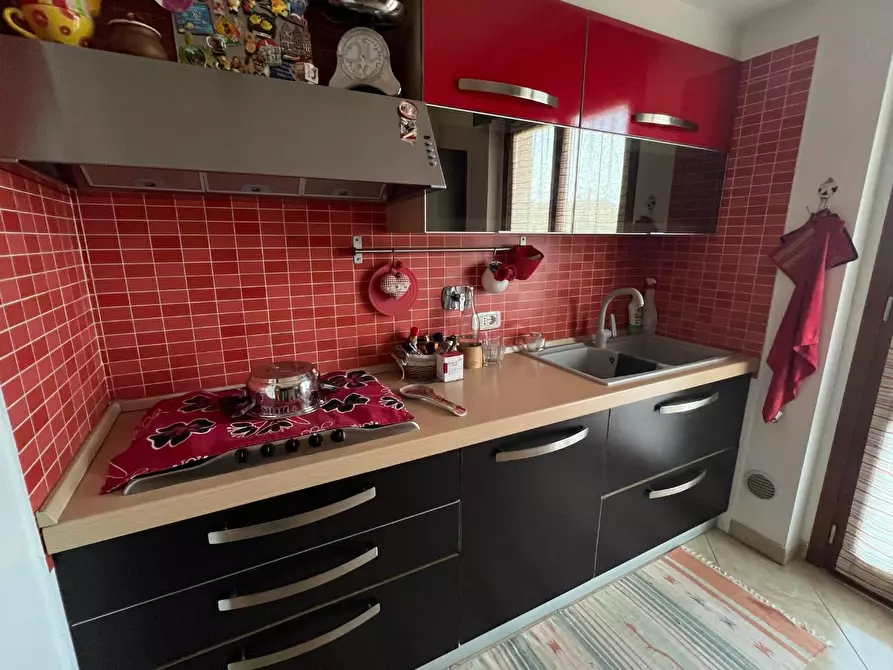 Immagine 7 di Appartamento in vendita  a Massa