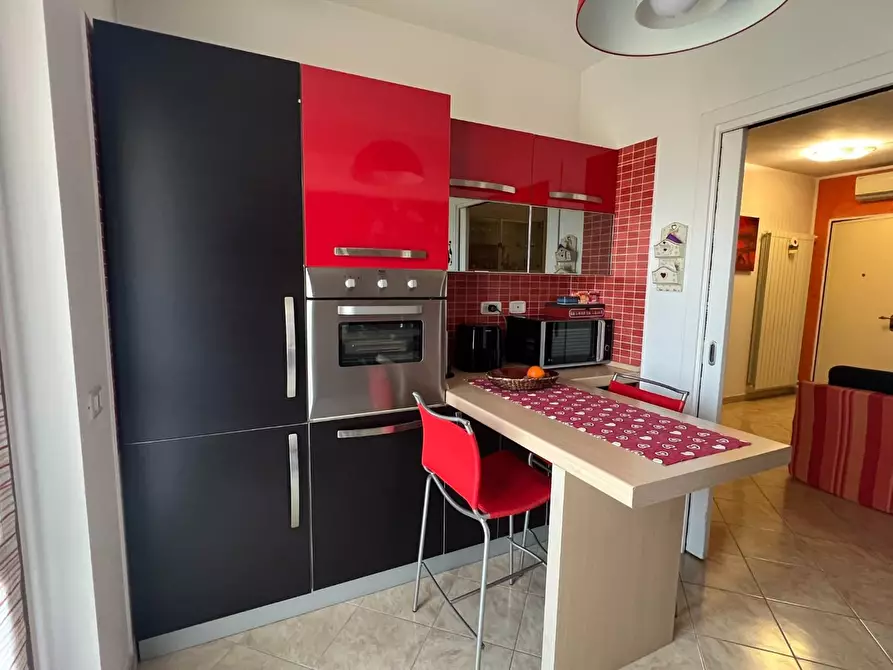 Immagine 10 di Appartamento in vendita  a Massa