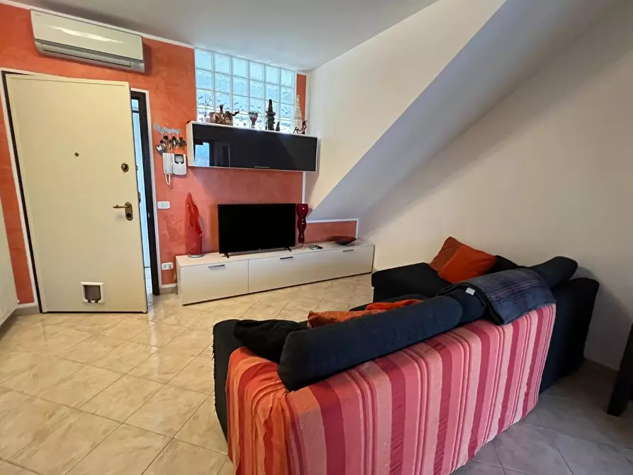 Immagine 4 di Appartamento in vendita  a Massa