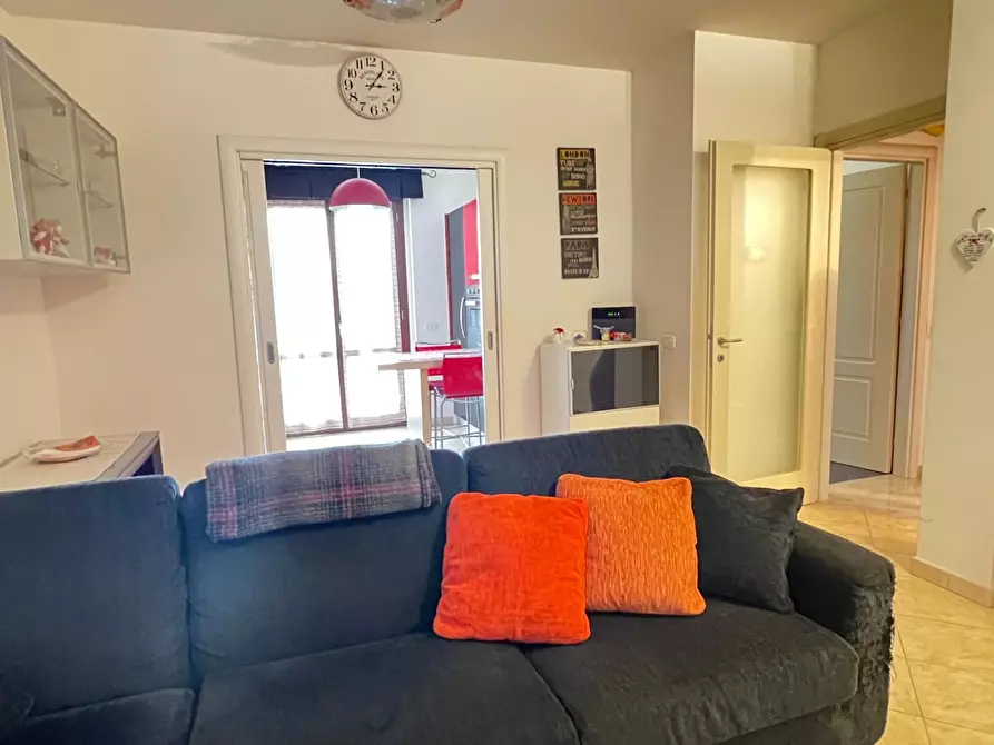 Immagine 3 di Appartamento in vendita  a Massa