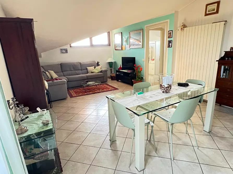 Immagine 51 di Appartamento in vendita  a Massa