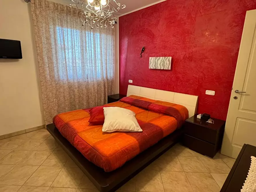 Immagine 18 di Appartamento in vendita  a Massa