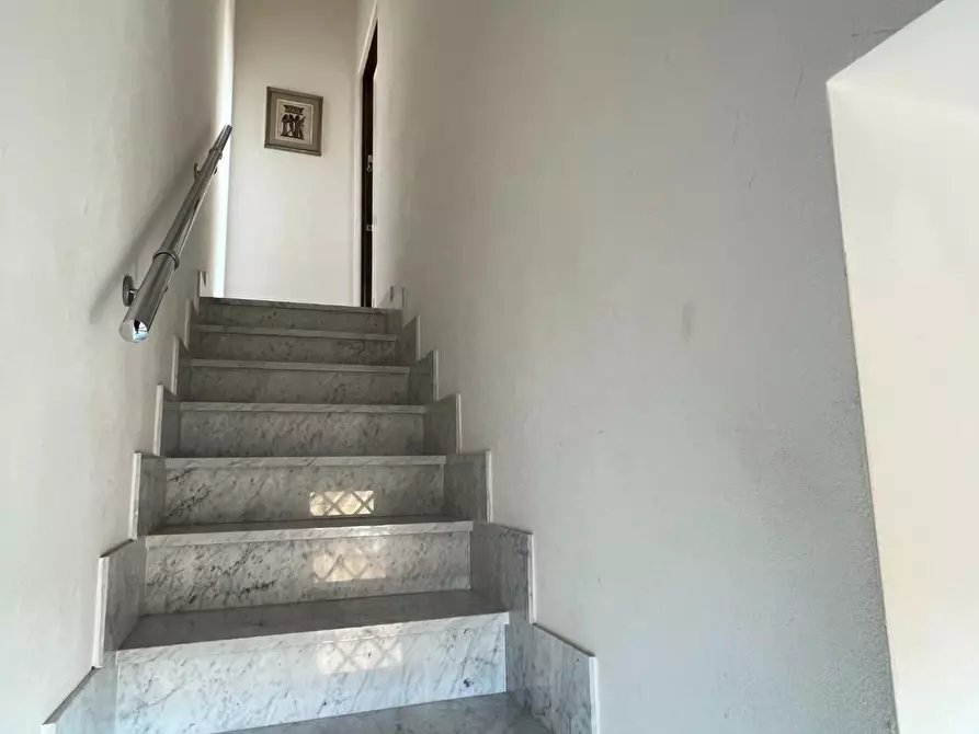Immagine 47 di Appartamento in vendita  a Massa