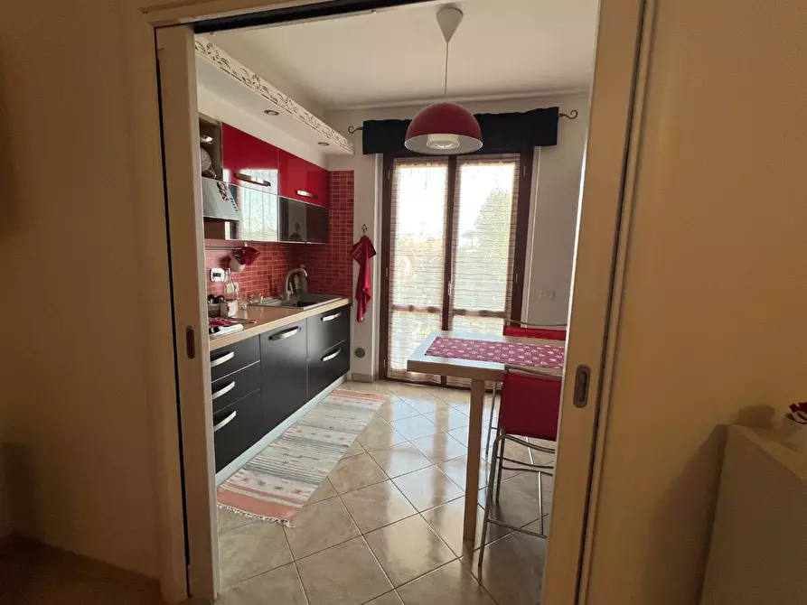 Immagine 5 di Appartamento in vendita  a Massa