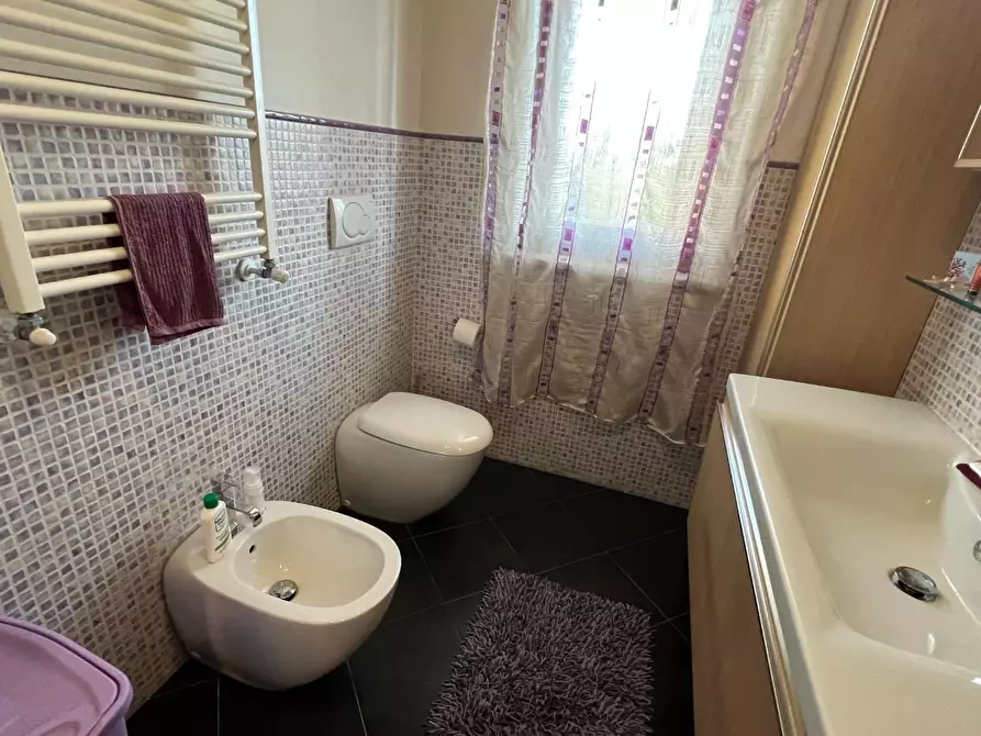 Immagine 23 di Appartamento in vendita  a Massa