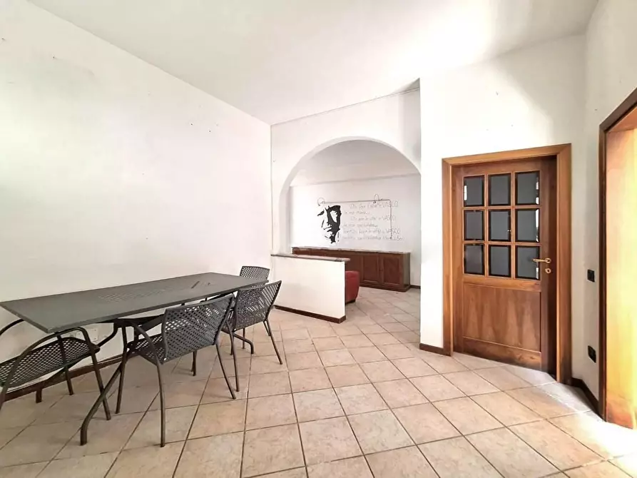 Immagine 1 di Appartamento in vendita  a Cascina