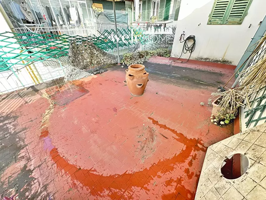 Immagine 21 di Terratetto in vendita  a Campi Bisenzio