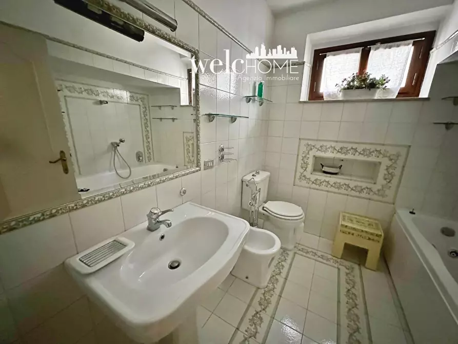 Immagine 23 di Terratetto in vendita  a Campi Bisenzio