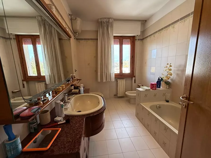 Immagine 15 di Appartamento in vendita  a Certaldo