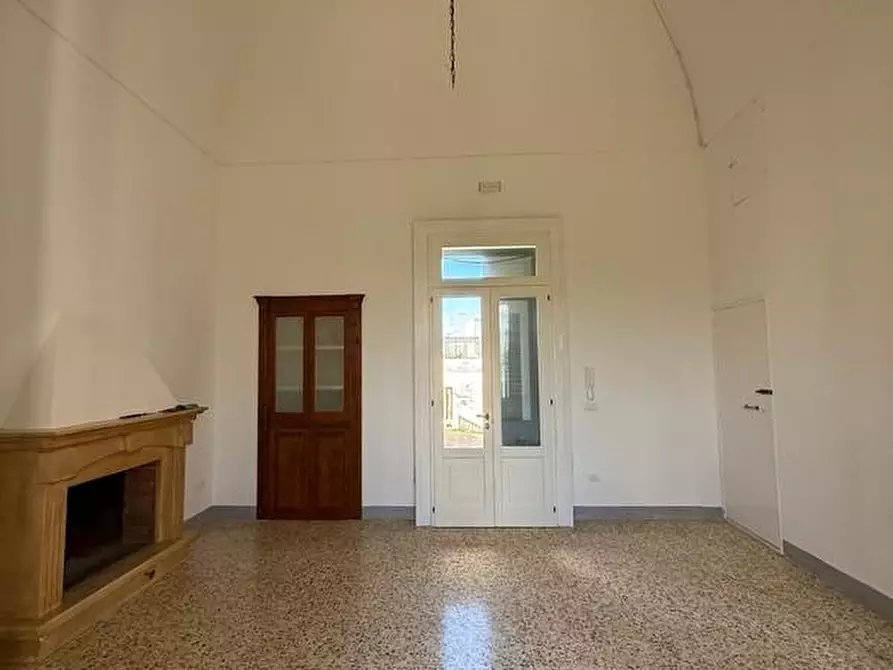 Immagine 6 di Villa in vendita  a Castrignano Del Capo