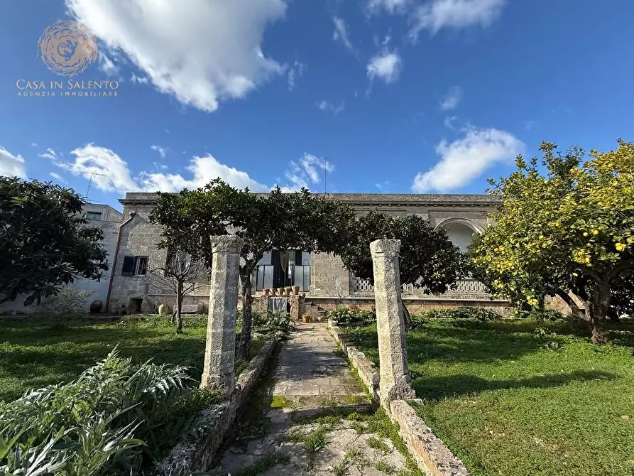 Immagine 9 di Villa in vendita  a Castrignano Del Capo